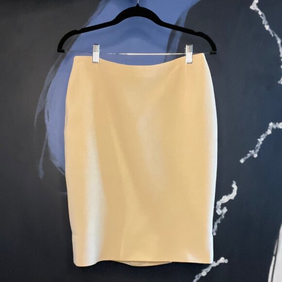 Vintage Versace Cream Knee-length Skirt - Size M (EU 42) - Picture 2 of 5